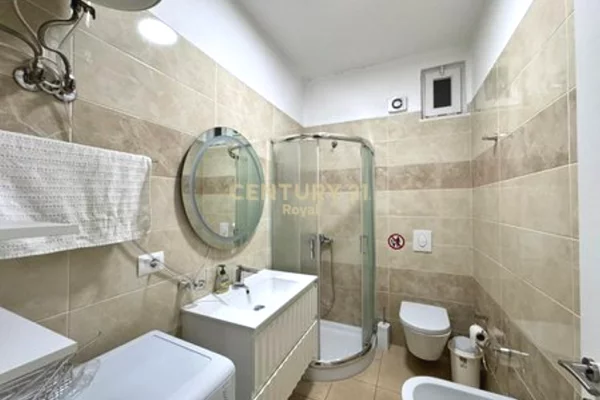 Shtepi me qera Apartament ne Tirane, 2+1, Mobilimi E mobiluar, Pagesa 700  Euro.