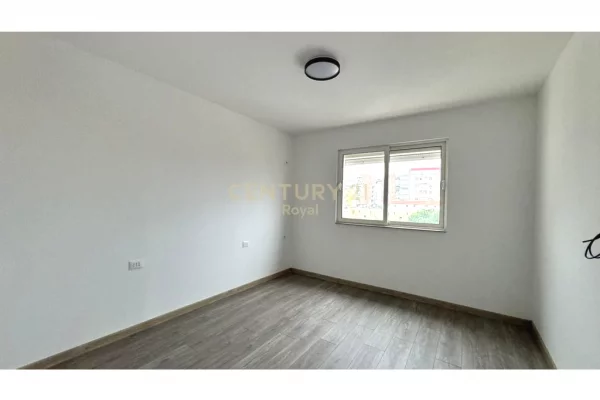Apartment for sale in Tirana 2+1, Emty