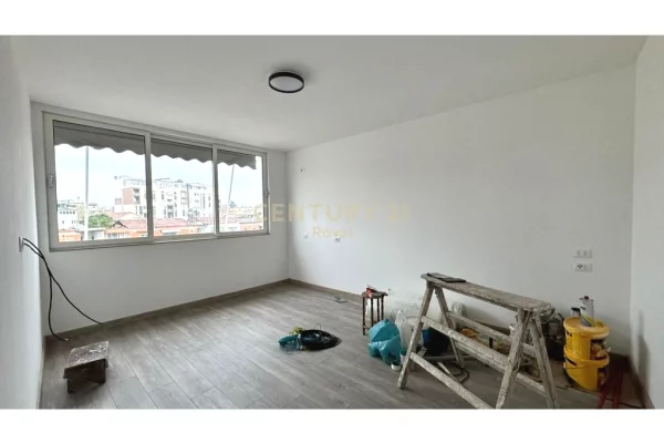 Apartment for sale in Tirana 2+1, Emty