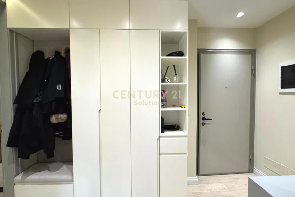 Shtepi ne shitje Apartament ne Tirane, 1+1, Mobilimi E mobiluar, Pagesa 170,000  Euro.