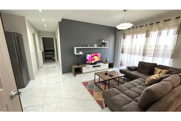 Shtepi me qera Apartament ne Tirane, 2+1, Mobilimi E mobiluar, Pagesa 550  Euro.