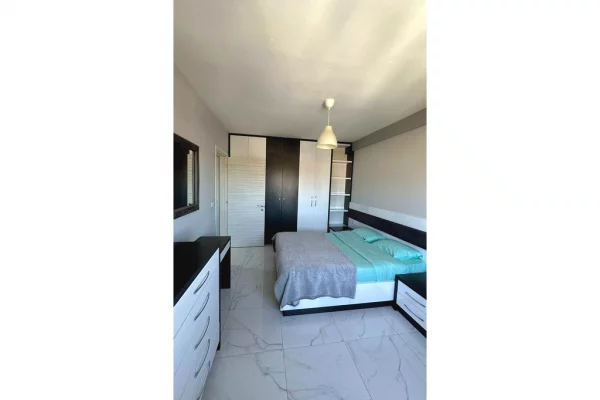 Shtepi me qera Apartament ne Tirane, 2+1, Mobilimi E mobiluar, Pagesa 550  Euro.