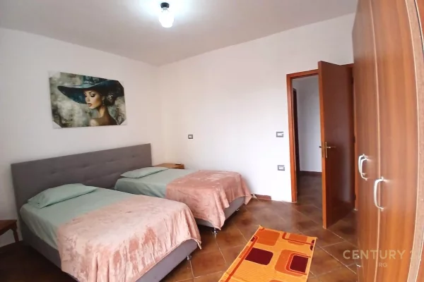 Shtepi me qera Apartament ne Tirane, 2+1, Mobilimi E mobiluar, Pagesa 650  Euro.