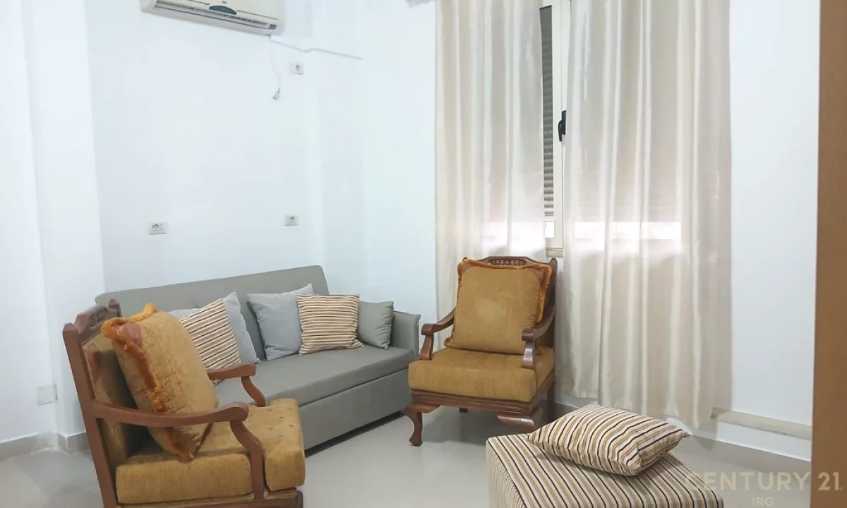 Shtepi me qera Apartament ne Tirane, 1+1, Mobilimi E mobiluar, Pagesa 550  Euro.