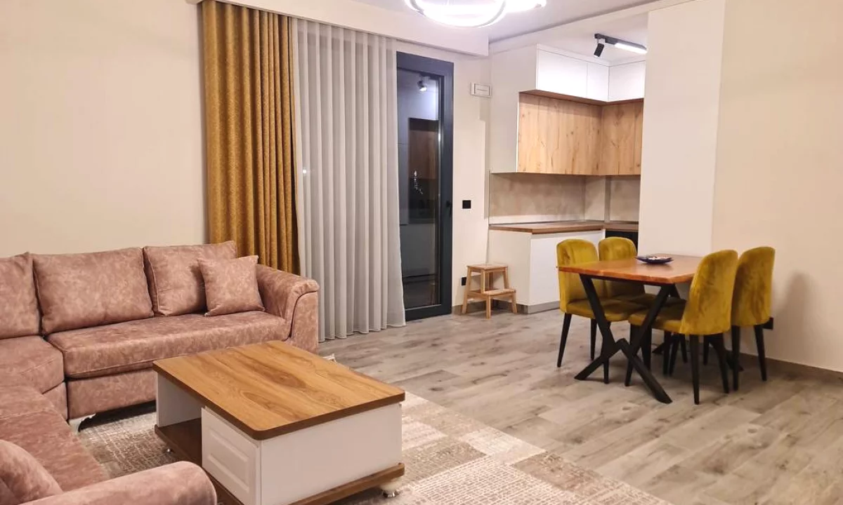 Shtepi me qera Apartament ne Tirane, 1+1, Mobilimi E mobiluar, Pagesa 800  Euro.