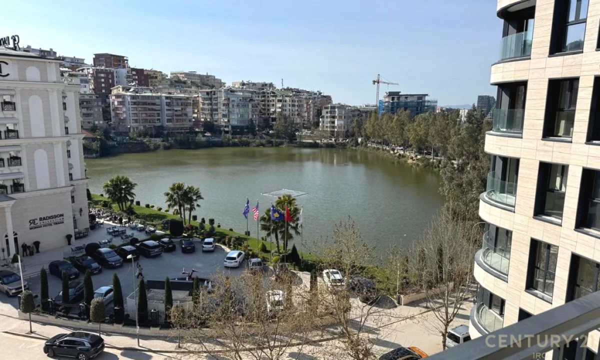 Shtepi me qera Apartament ne Tirane, 2+1, Mobilimi E mobiluar, Pagesa 2,500  Euro.