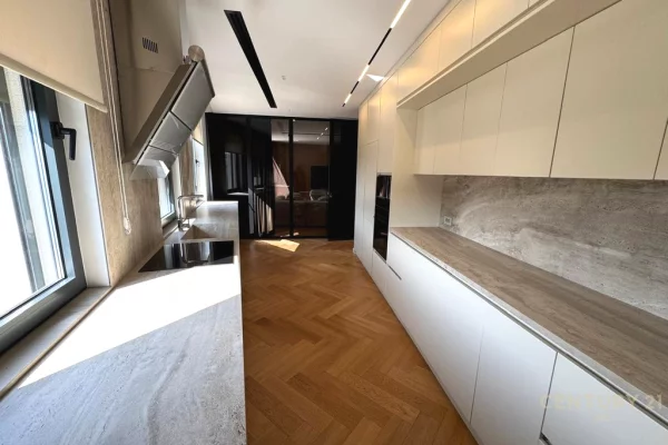 Shtepi me qera Apartament ne Tirane, 2+1, Mobilimi E mobiluar, Pagesa 2,500  Euro.