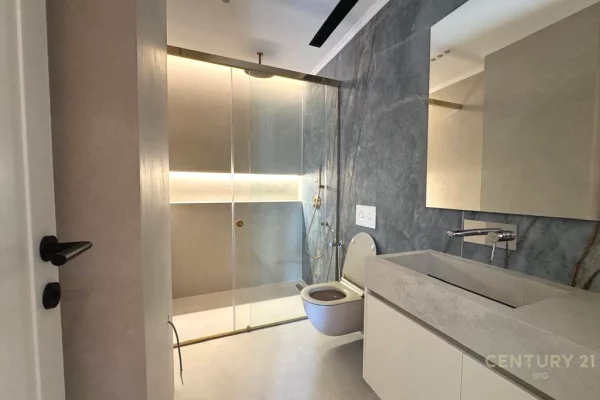 Shtepi me qera Apartament ne Tirane, 2+1, Mobilimi E mobiluar, Pagesa 2,500  Euro.