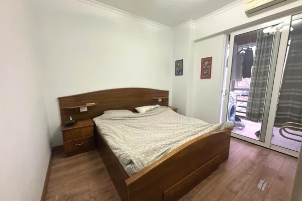 Shtepi me qera Apartament ne Tirane, 2+1, Mobilimi E mobiluar, Pagesa 650  Euro.