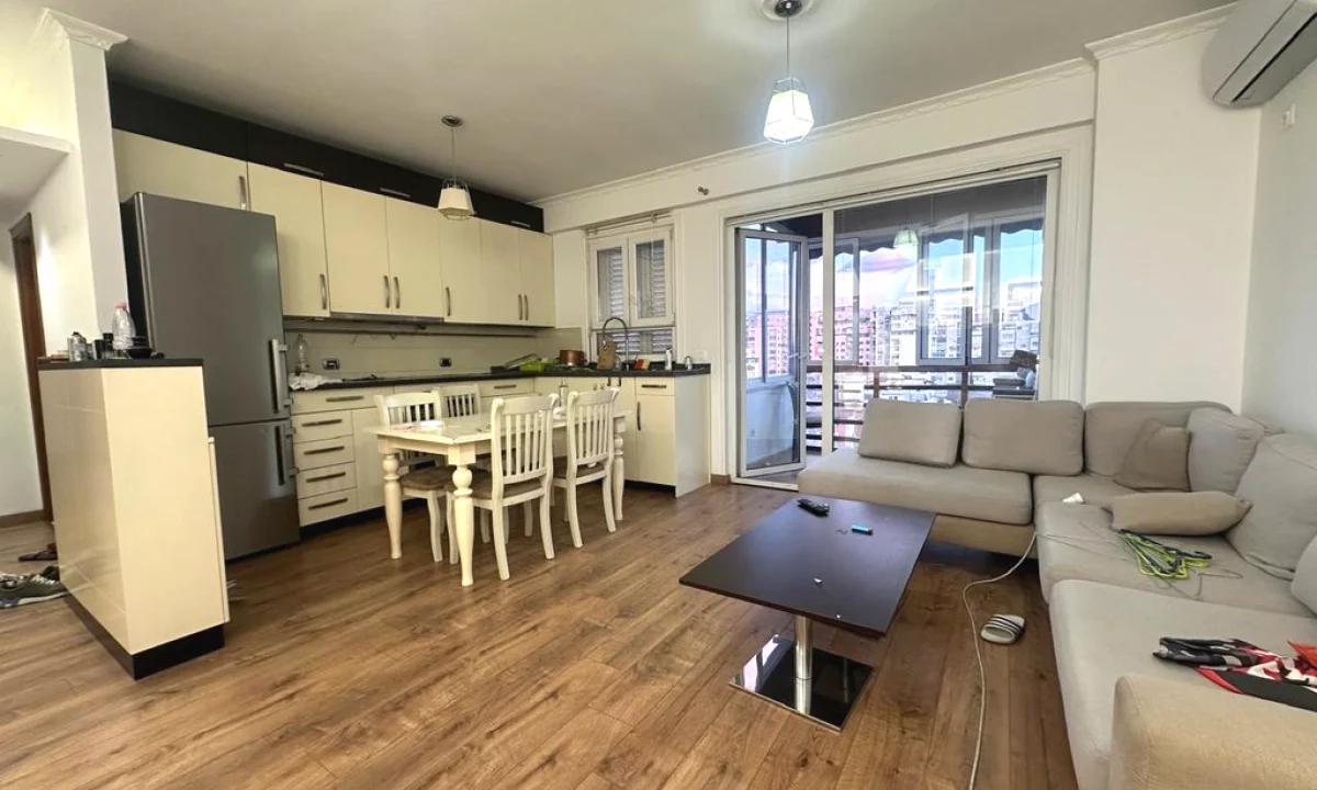 Shtepi me qera Apartament ne Tirane, 2+1, Mobilimi E mobiluar, Pagesa 650  Euro.