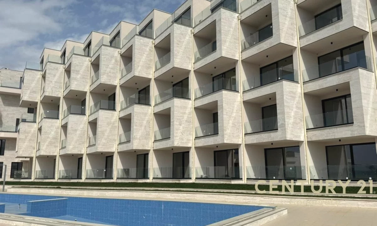Shtepi ne shitje Apartament ne Sarande, 1+1, Mobilimi Bosh, pa mobiluar, Pagesa 225,000  Euro.