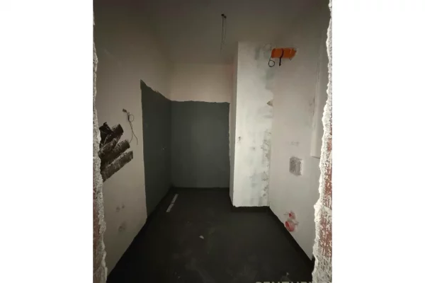 Apartment for sale in Tirana 1+1, Emty