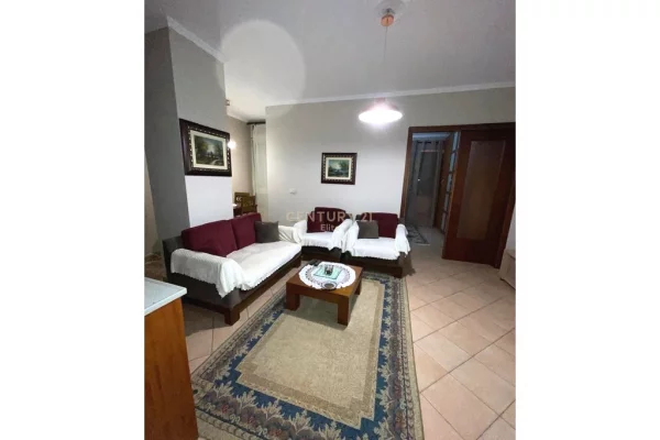 Apartament 1+1 për Qira pranë Sheshit Willson | 56 m² | 650€