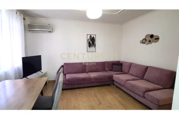 Appartamento in affitto a Tirana 1+1, Arredato