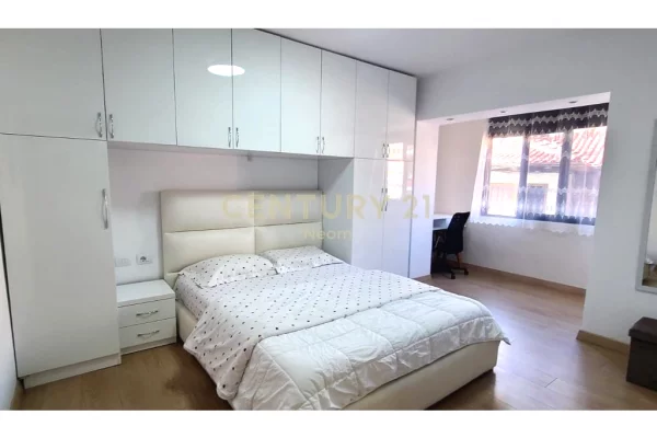 Appartamento in affitto a Tirana 1+1, Arredato