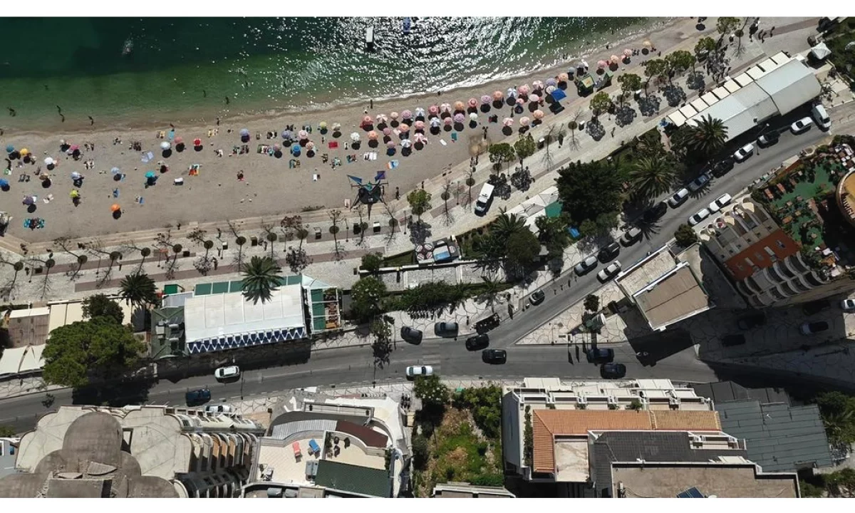 QENDER-SARANDE, SHESIM 200M2 TRUALL