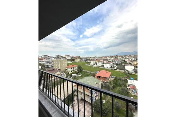 Shtepi me qera Apartament ne Tirane, 1+1, Mobilimi Pjeserisht e mobiluar, Pagesa 400  Euro.