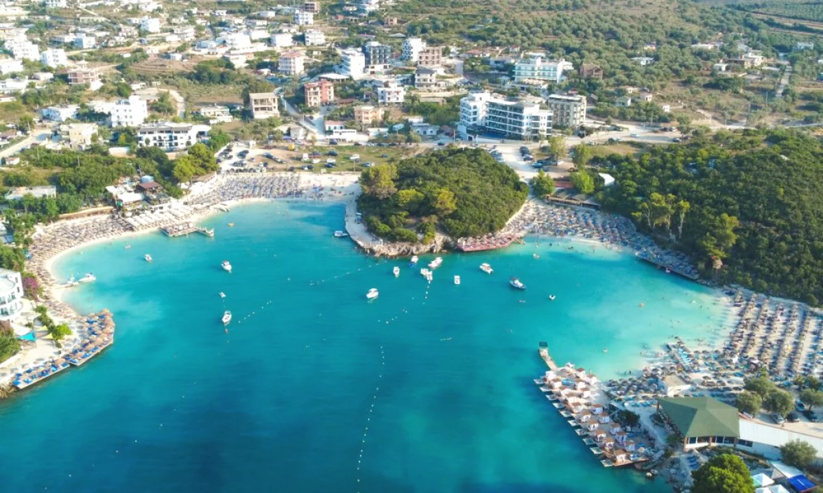 Shtepi ne shitje Shtepi Private ne Sarande, 2+1, Mobilimi E mobiluar, Pagesa 430,000  Euro.