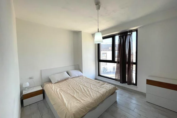 Shtepi me qera Apartament ne Tirane, 3+1, Mobilimi E mobiluar, Pagesa 700  Euro.