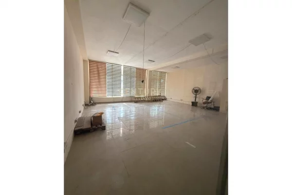 JEPET ME QIRA AMBIENT KOMERCIAL MULTIFUNKSIONAL PRANE CASA ITALIA!