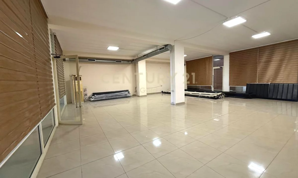JEPET ME QIRA AMBIENT KOMERCIAL MULTIFUNKSIONAL PRANE CASA ITALIA!