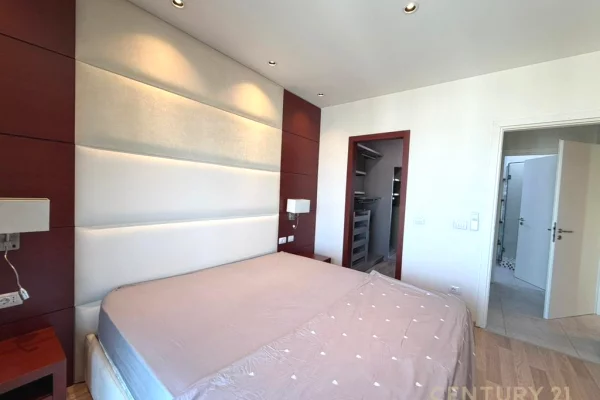 Shtepi me qera Apartament ne Tirane, 2+1, Mobilimi E mobiluar, Pagesa 1,550  Euro.