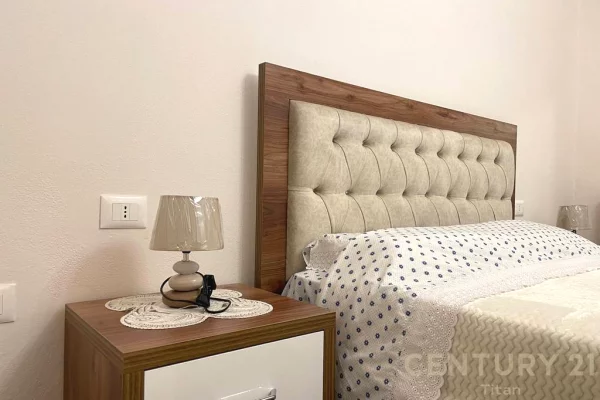 Shtepi ne shitje Apartament ne Tirane, 1+1, Mobilimi E mobiluar, Pagesa 140,000  Euro.