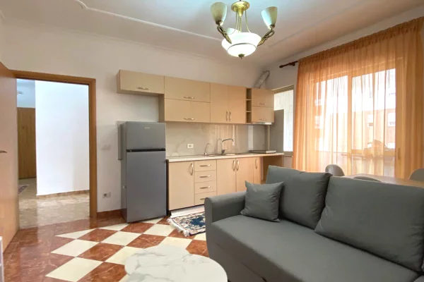 Shtepi me qera Apartament ne Tirane, 2+1, Mobilimi E mobiluar, Pagesa 65,000  Leke.