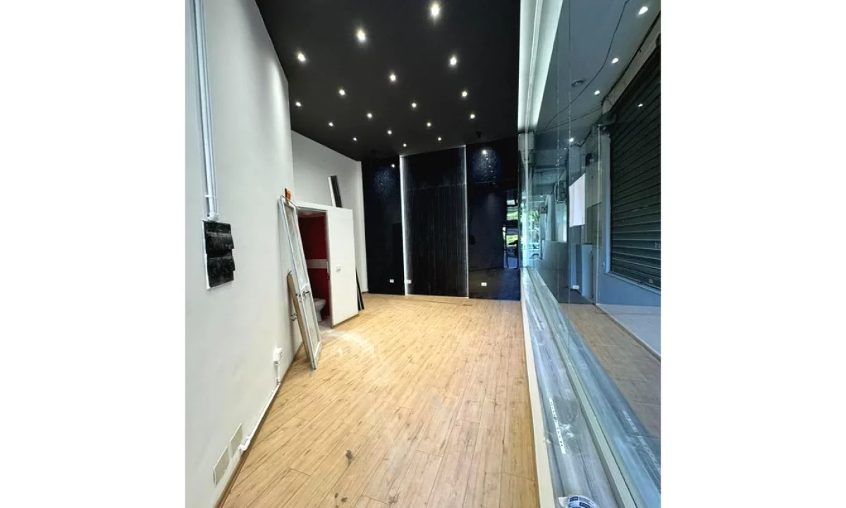 JEPET DYQAN PER QIRA TE RRUGA E BARRIKADAVE !