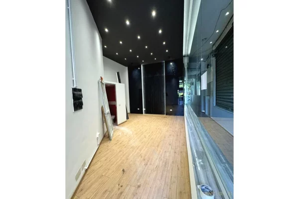 JEPET DYQAN PER QIRA TE RRUGA E BARRIKADAVE !