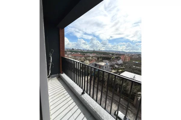 Apartment for sale in Tirana 1+1, Emty