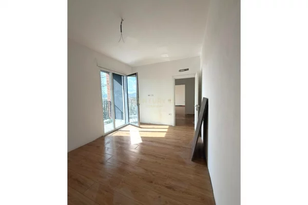 Apartment for sale in Tirana 1+1, Emty