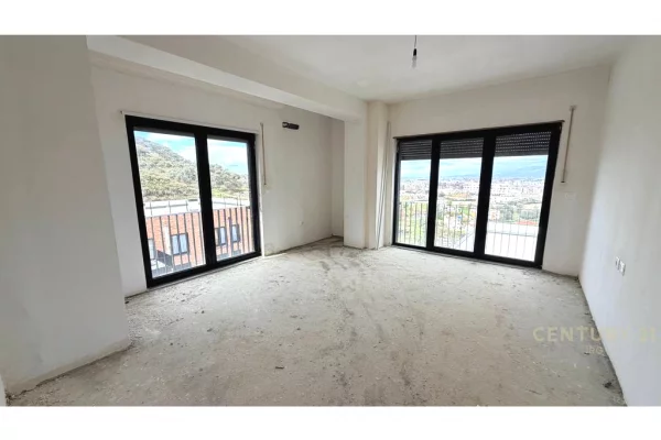 Apartment for sale in Tirana 2+1, Emty