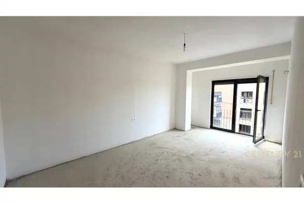 Apartment for sale in Tirana 2+1, Emty