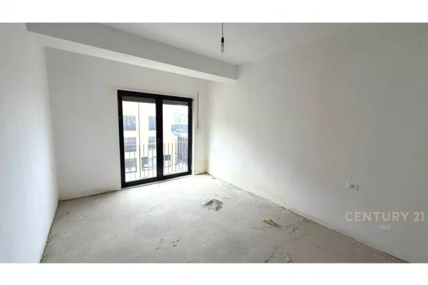 Apartment for sale in Tirana 2+1, Emty