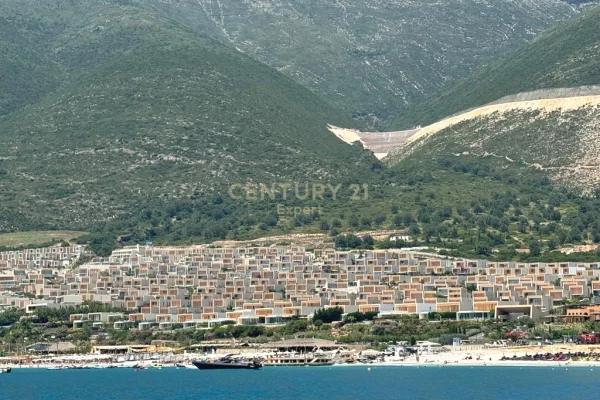 VILË PËR SHITJE NË GREEN COAST, PALASË!!