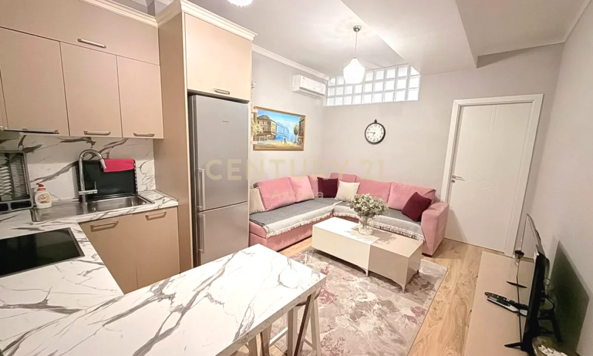 Shtepi me qera Apartament ne Tirane, 1+1, Mobilimi E mobiluar, Pagesa 400  Euro.