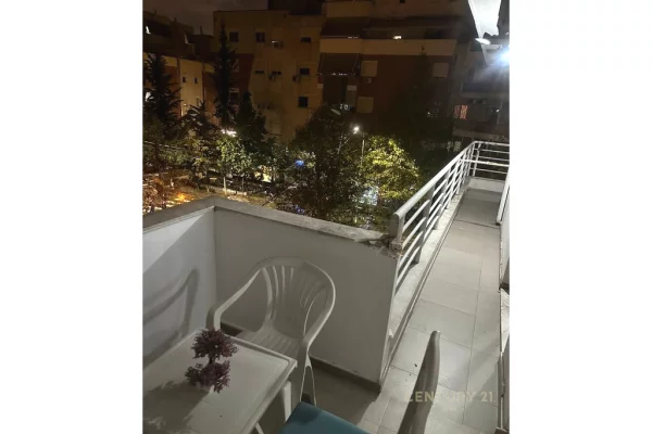 Shtepi me qera Apartament ne Tirane, 2+1, Mobilimi E mobiluar, Pagesa 550  Euro.