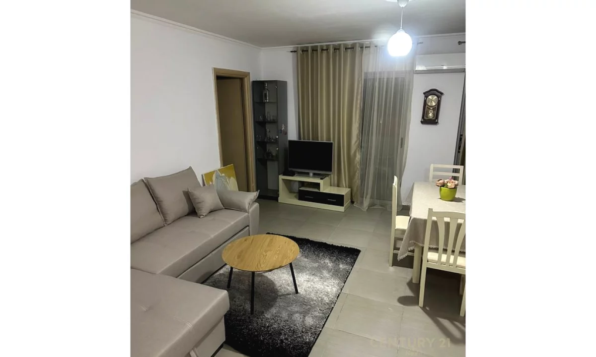 Shtepi me qera Apartament ne Tirane, 2+1, Mobilimi E mobiluar, Pagesa 550  Euro.