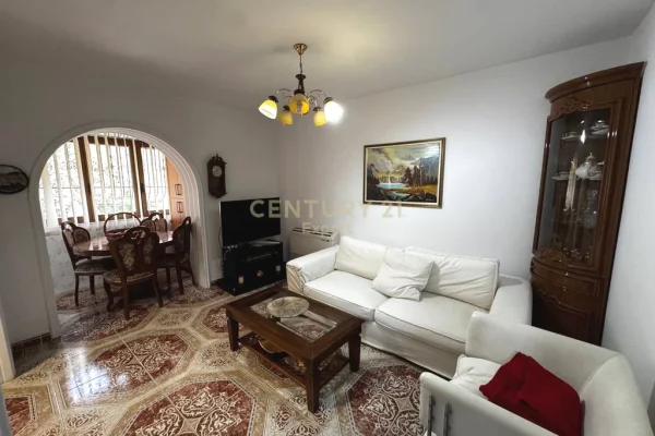 2+1 ME QIRA TEK ALI DEMI !!!