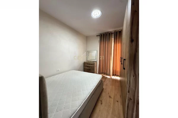 Appartamento in affitto a Tirana 1+1, Arredato