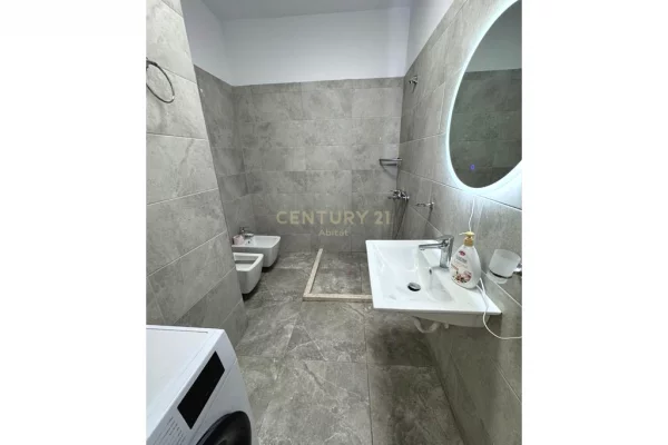 Appartamento in affitto a Tirana 1+1, Arredato