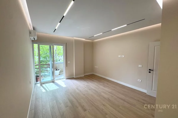 AMBJENT ELITAR ZYRASH PER QIRA!