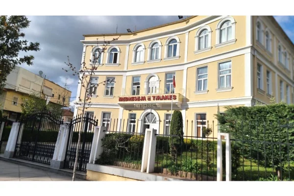 Shtepi me qera 1+1 ne Tirane - 450 Euro