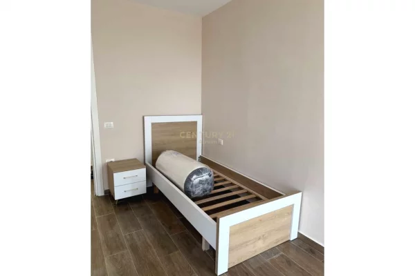 Shtepi me qera Apartament ne Tirane, 2+1, Mobilimi E mobiluar, Pagesa 650  Euro.