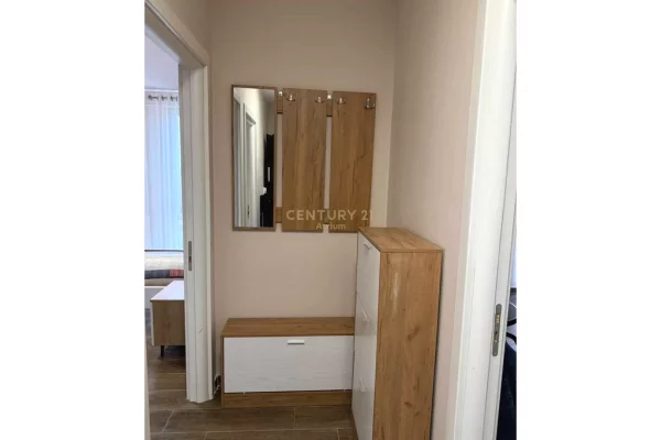 Shtepi me qera Apartament ne Tirane, 2+1, Mobilimi E mobiluar, Pagesa 650  Euro.