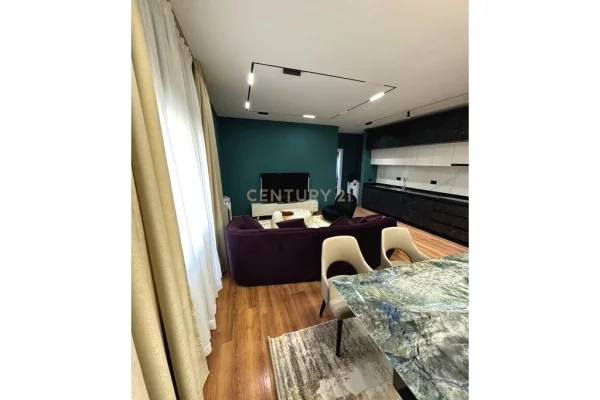 Shtepi me qera Apartament ne Tirane, 1+1, Mobilimi E mobiluar, Pagesa 700  Euro.