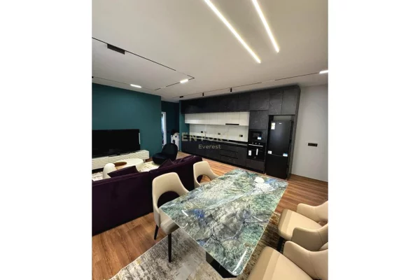 Shtepi me qera Apartament ne Tirane, 1+1, Mobilimi E mobiluar, Pagesa 700  Euro.