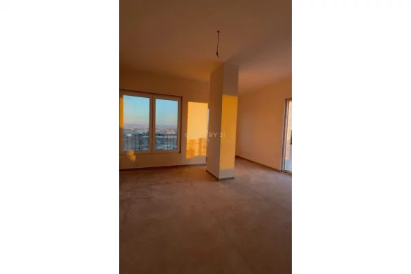 Apartment for sale in Durres 2+1, Emty