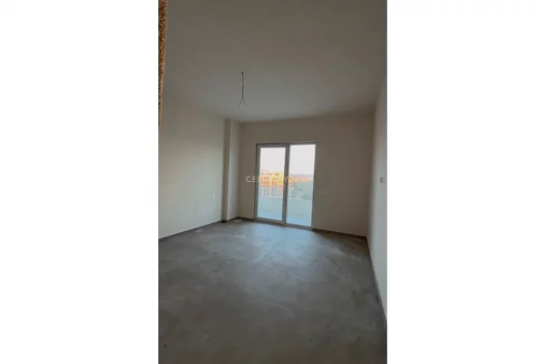 Apartment for sale in Durres 2+1, Emty